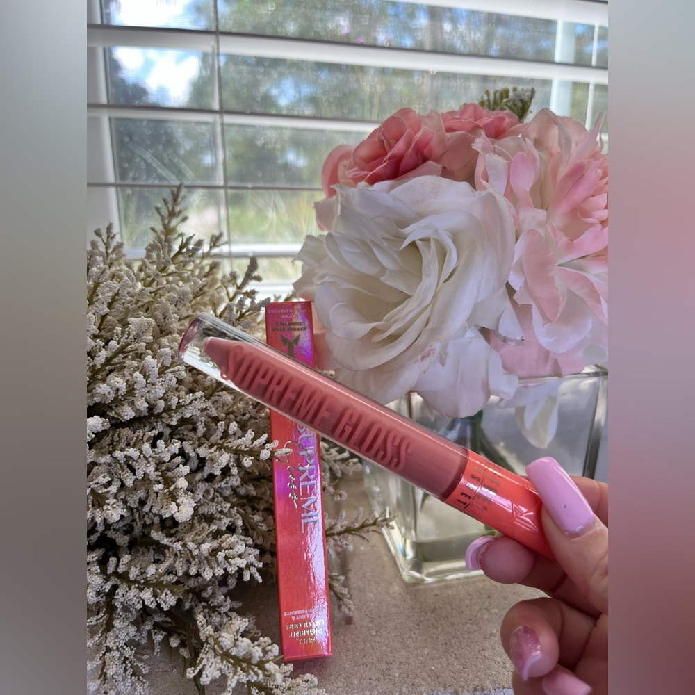 NIB - Jeffree Star - Supreme Gloss - Entwined